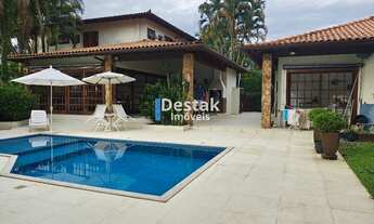 Imagem: 6 dormitórios, 4 suíte, 5 banheiro, 4