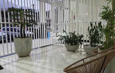 Imagem 2: 3 dormitórios, 1 suítes, 2 banheiro, 2 vagas na garagem, 92M² de Área Construída