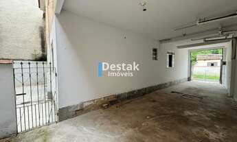 Imagem 3: 3 dormitórios, 1 vaga na garagem, 195M² de Área Construída