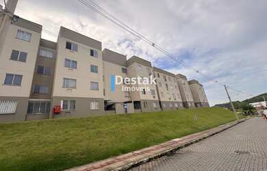 Imagem: 2 dormitórios, 1 banheiros, 1 vaga na garagem