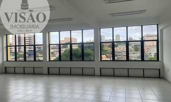 Imagem 6: ALUGO PRÉDIO LINDISSÍMO COM FAIXADA HISTÓRICA NO CENTRO COM VISTA PARA O PARQUE. LEGALIZAD