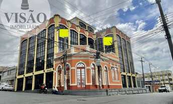 Imagem 2: ALUGO PRÉDIO LINDISSÍMO COM FAIXADA HISTÓRICA NO CENTRO COM VISTA PARA O PARQUE. LEGALIZAD