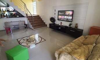 Imagem 2: Imperdível! Casa com piscina à venda em Manaus-AM, no bairro Parque 10 de Novembro