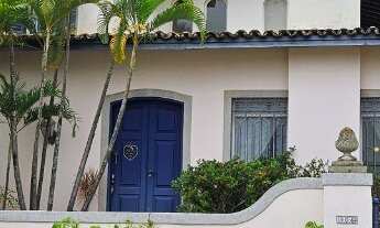 Imagem: Casa colonial em condomínio 5 quartos