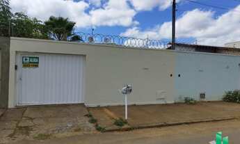 Imagem: CASA RESIDENCIAL em MONTES CLAROS - MG