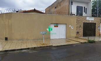 Imagem: CASA RESIDENCIAL em MONTES CLAROS - MG