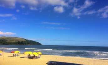 Imagem 2: Casa frente ao mar em Maresias à venda!