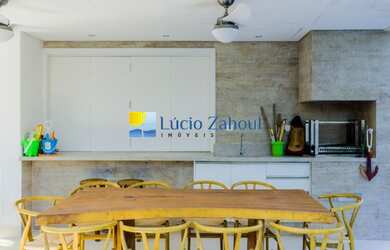 Imagem 5: Casa em condomínio na Praia da Baleia com clube frente ao mar