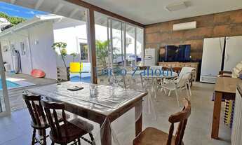 Imagem 7: Casa fora de condomínio à venda em Camburi com 4 suítes