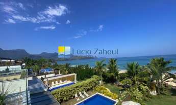 Imagem: Casa frente ao mar em condomínio à venda