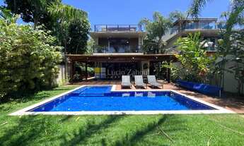 Imagem: Casa em condomínio frente ao mar à venda