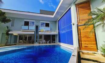 Imagem 2: Casa de Altíssimo Padrão em Juquehy a 200m da Praia, com Localização Nobre