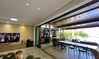 Imagem: Casa frente ao mar em condomínio à venda