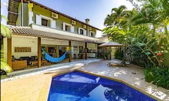 Imagem 2: Casa em condomínio à venda na Praia da Baleia, São Sebastião/SP - 216m², 4 suítes, piscina