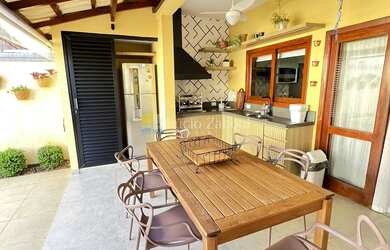 Imagem 2: Casa em Condominio a Venda na Praia de Juquehy a 150 Metros do Mar com Escritura Definitiv