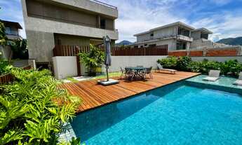 Imagem: Casa Cinematográfica Frente ao Mar a Venda