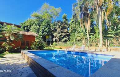 Imagem 2: 3 dormitórios, 3 suíte, 3 banheiro, 2 vagas na garagem, 130M² de Área Construída