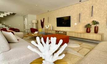 Imagem 5: Casa Cinematográfica no Canto Nobre de Juquehy a Venda a 80 Metros do Mar