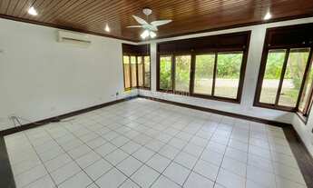 Imagem 4: 4 dormitórios, 2 suíte, 4 banheiro, 3 vagas na garagem, 300M² de Área Construída