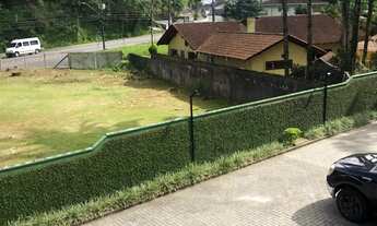 Imagem 4: Sobrado geminado em condomínio fechado no América, semimobiliado, condomínio com poucas ca