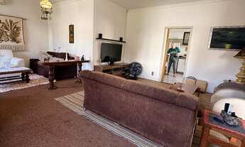 Imagem 5: Casa averbada no Saguaçu, plana,com edícula e piscina, venha conhecer e se encantar