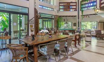 Imagem 7: UM REFÚGIO ÚNICO NO GRAMADO. Casa com clima de campo e arquitetura singular no condomínio