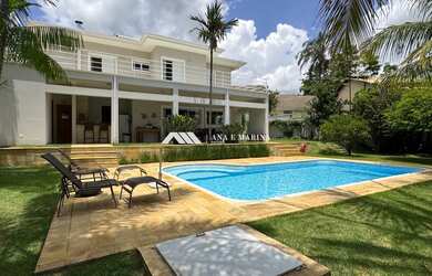 Imagem: Casa de alto padrão em condomínio à venda