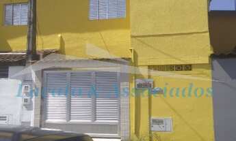 Imagem: Casa sobreposta alta no Tude Bastos em Praia