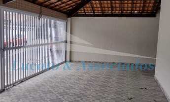 Imagem 2: Casa de Condomínio na Vila Mirim, sendo a ultima com quintal, 02 dormitórios