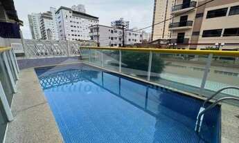 Imagem 1: Apartamento na Ocian, 02 dormitórios sendo 01 suíte, sala com sacada envidraçada, cozinha