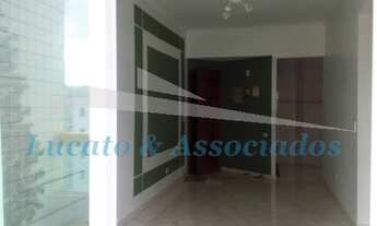 Imagem 4: Apartamento na Ocian, 02 dormitórios sendo 01 suíte, sala com sacada envidraçada, cozinha