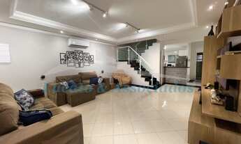 Imagem 1: Sobrado à venda em Praia Grande-SP, no bairro Caiçara, com 3 quartos e 121,38m² de área. I