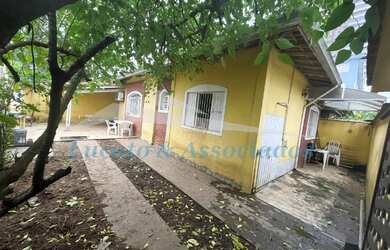 Imagem 2: Casa isolada, no Canto do Forte, Praia Grande SP, sendo 02 dormitorios, 01 suite, 01 banhe