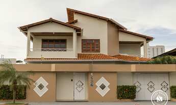 Imagem: CASA DUPLEX COM PISCINA E CHURRASQUEIRA