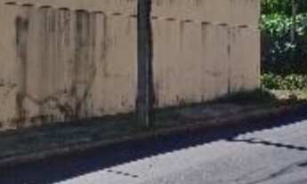 Imagem 5: Casa grande de esquina à venda