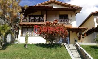 Imagem: Casa independente com 5 quartos sendo 2