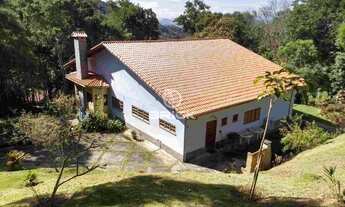 Imagem: Casa com 4 quartos sendo 2 suítes com 4.864