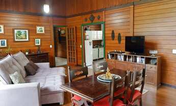 Imagem 5: Casa à venda com 5 quartos sendo 1 suíte, 141 m² em Albuquerque - Teresópolis/RJ