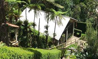 Imagem: Casa à venda com 4 quartos sendo 1 suíte