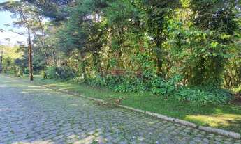 Imagem: Terreno com 4 mil m² em condomínio no