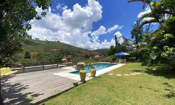 Imagem: Casa linear com 3 quartos sendo 1 suíte