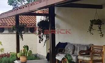 Imagem: Casa com 3 quartos sendo 1 suíte, 239 m²