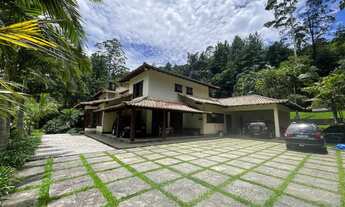 Imagem 2: Casa com 4 suítes, 427 m² no Comary - Teresópolis/RJ