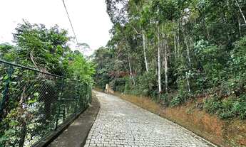 Imagem 3: Terreno com 1.700 m² em condomínio no Parque do Imbuí - Teresópolis/RJ