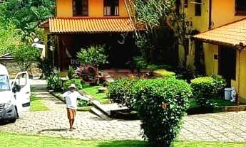 Imagem 2: Casa independente com 9 quartos sendo 5 suítes no Parque do Imbuí - Teresópolis/RJ