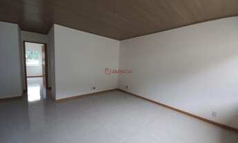 Imagem 2: Casa com 2 quartos sendo 1 suíte em condomínio em Albuquerque - Teresópolis/RJ