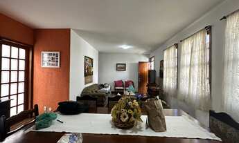 Imagem 3: Casa com 3 quartos sendo 1 suíte em condomínio no Alto - Teresópolis/RJ