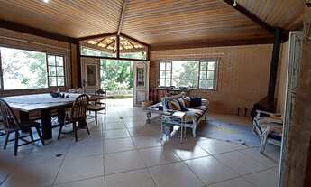 Imagem 3: Casa em condomínio com 4 suítes para locação em Albuquerque - Teresópolis/RJ