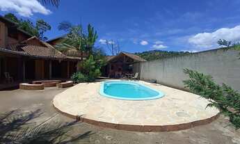 Imagem 2: Casa em condomínio com 4 suítes para locação em Albuquerque - Teresópolis/RJ