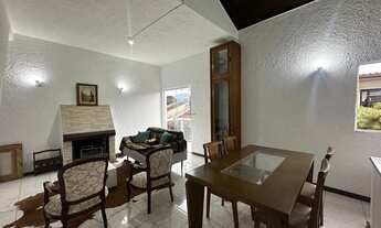 Imagem 4: Casa com 3 quartos sendo 1 suíte em condomínio na Iúcas - Teresópolis/RJ